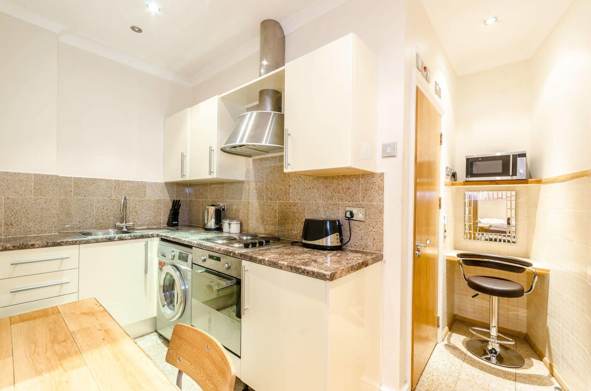 Milestone Apartments 런던 외부 사진
